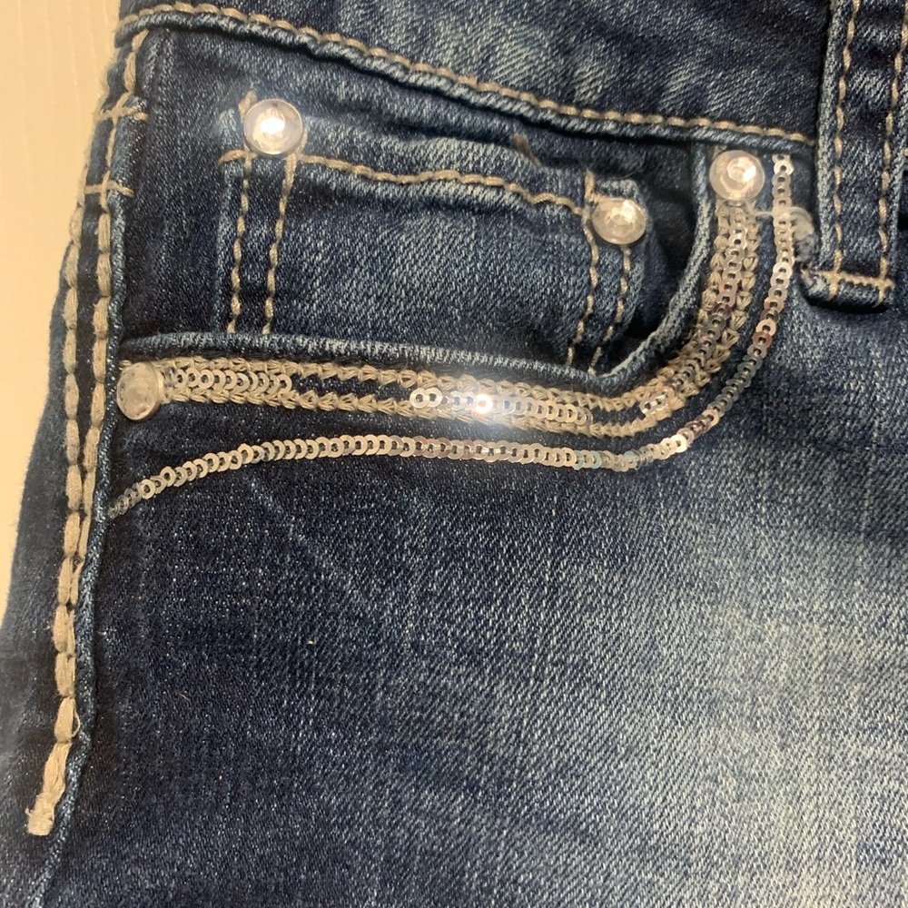 Daytrip Scorpio Low Rise Blingy Jean Shorts - Picture 3 of 9